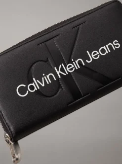Portafoglio donna con zip Calvin Klein Nero