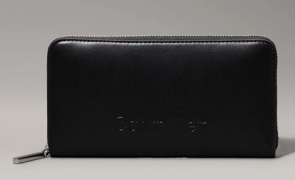 Portafoglio donna con zip Calvin Klein Nero