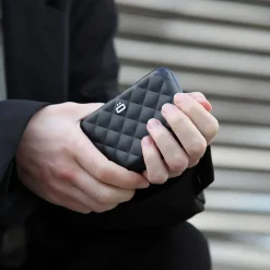 Portafoglio in alluminio Ogon Design Smart Case V2 Quilted Black